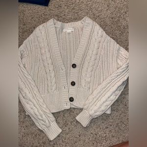 Beige cropped cardigan